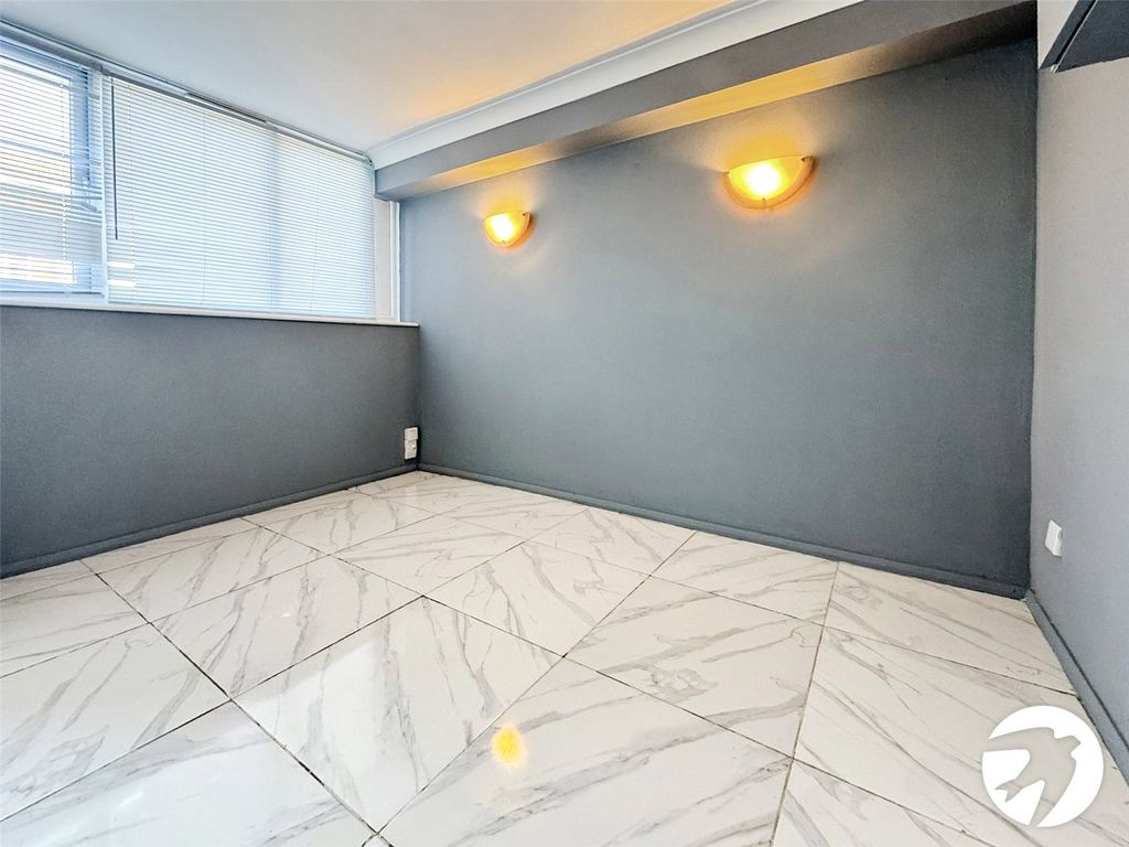 Property photo 3 of 13 Picture No. 08