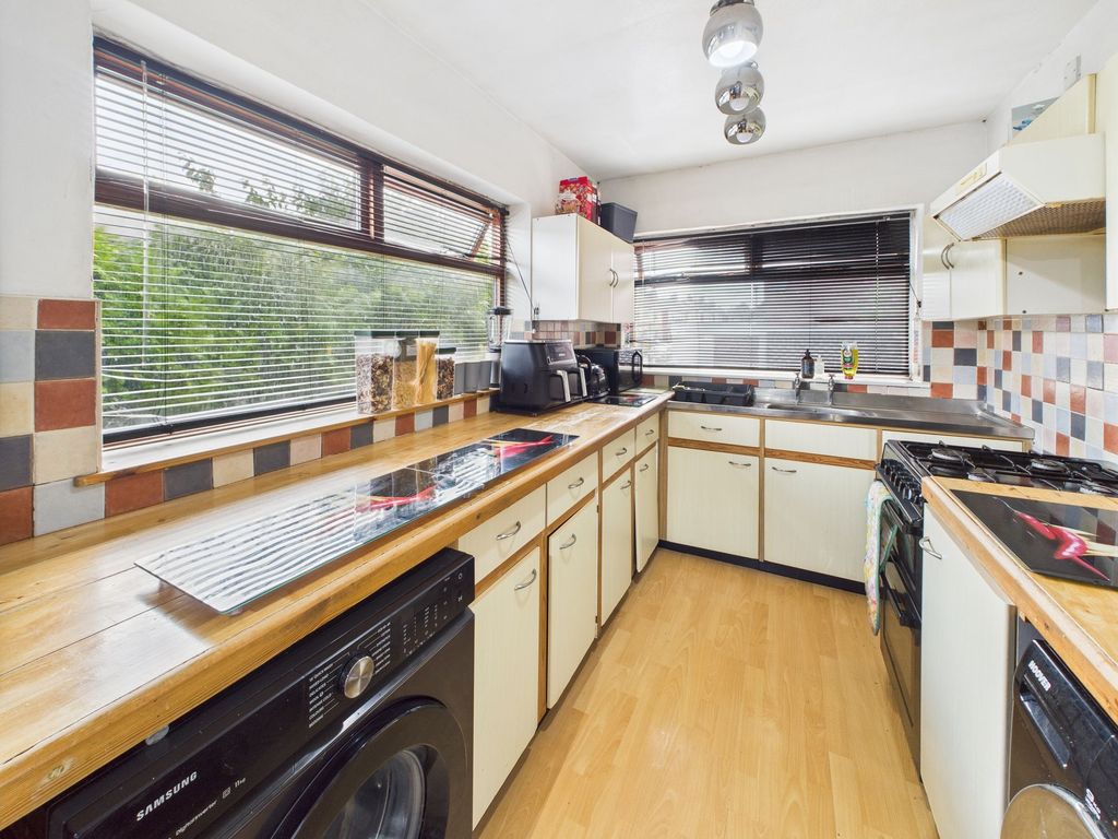 Property photo 3 of 29
