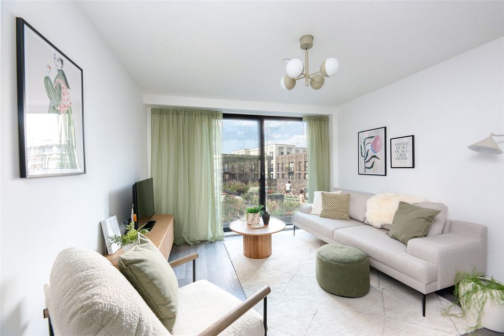 Property photo 3 of 21 Picture No. 23