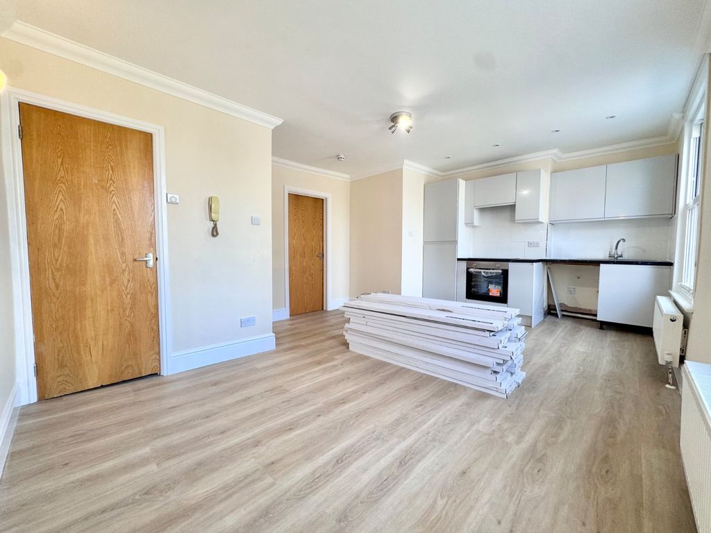 Property photo 2 of 5 Picture 2