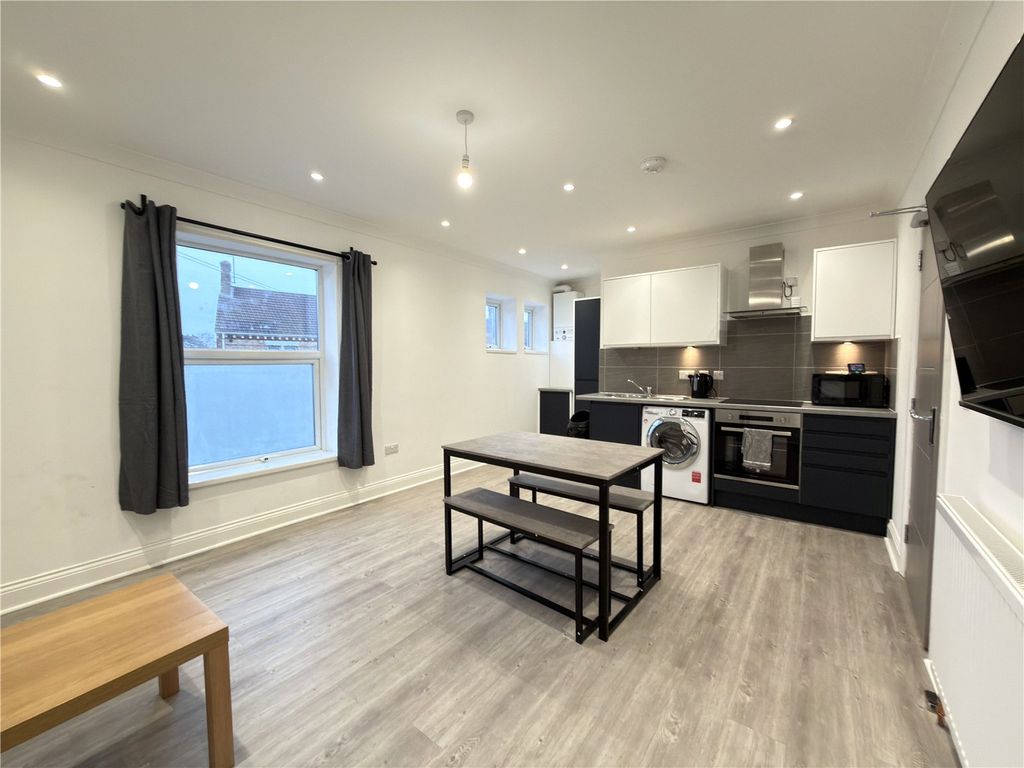 Property photo 1 of 5 Picture No. 02