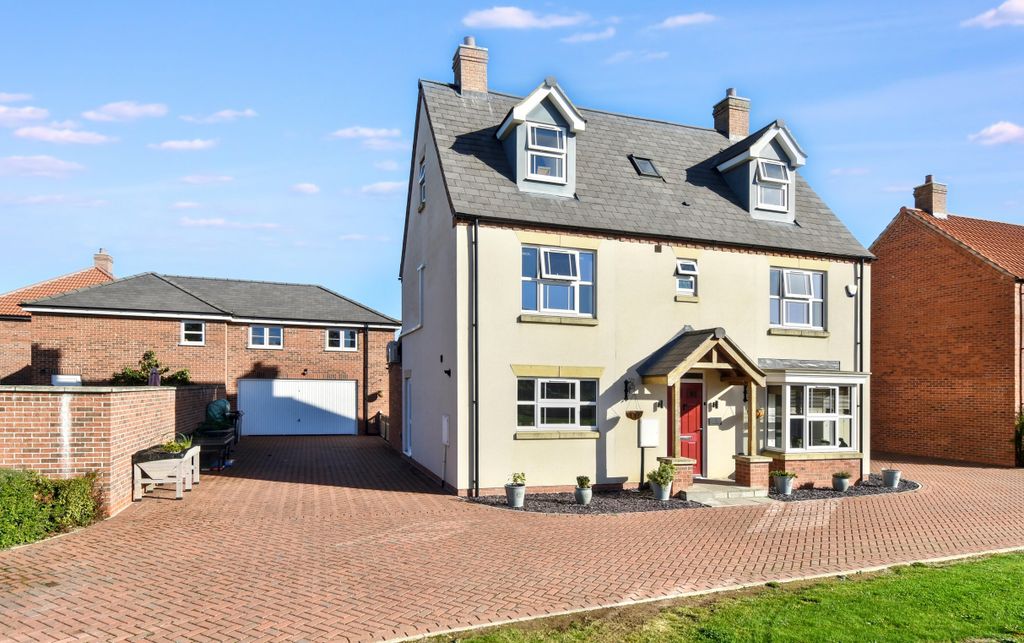 Property photo 1 of 30