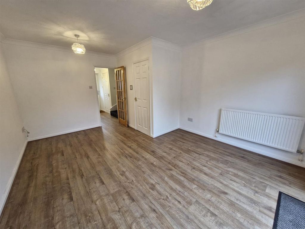 Property photo 2 of 15 8.Jpg