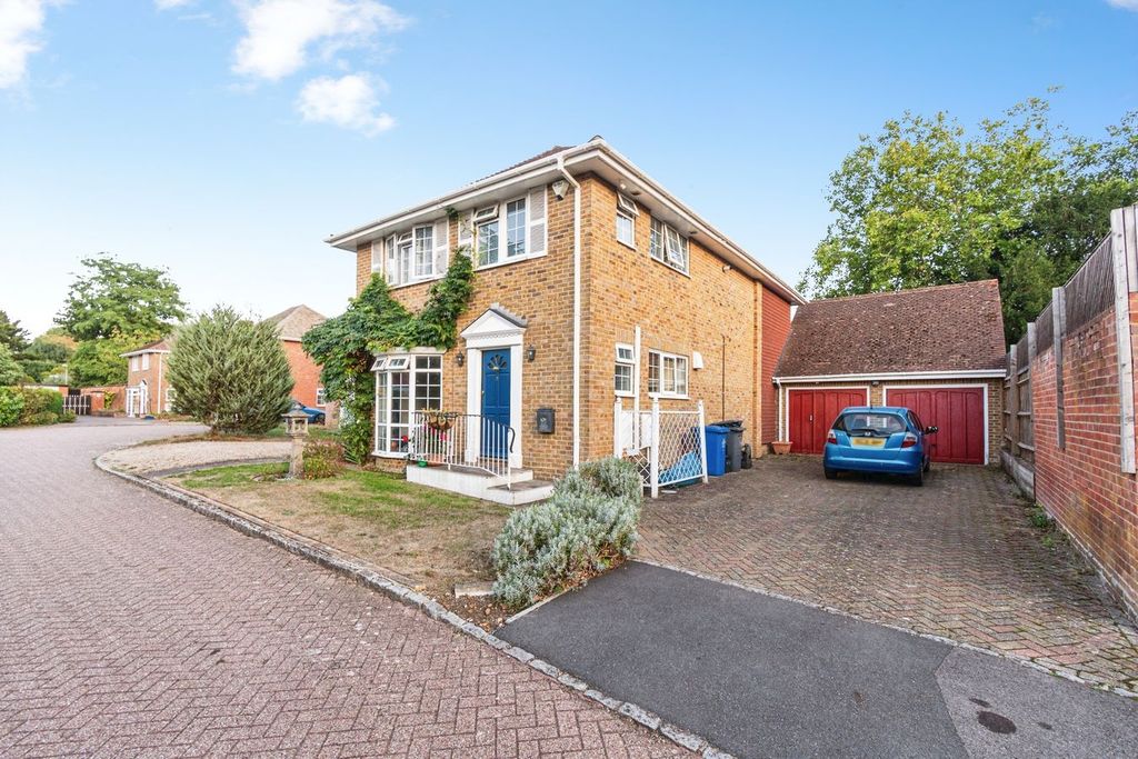 Property photo 1 of 30