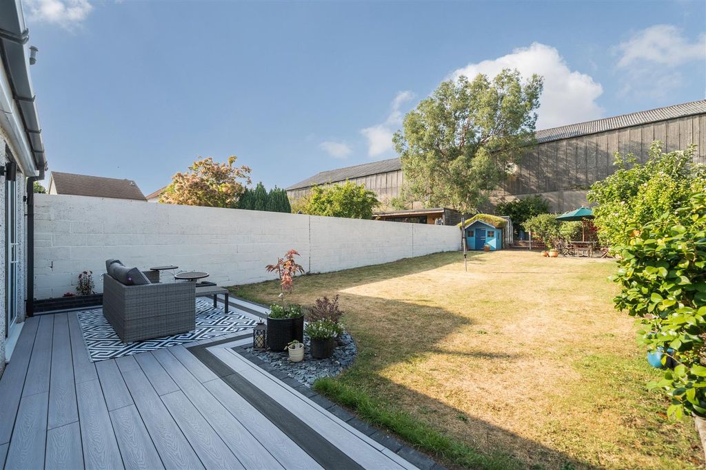Property photo 2 of 18 9-6A5Fa0c84545d-1496506-19F858B067d73-9-9.Jpg