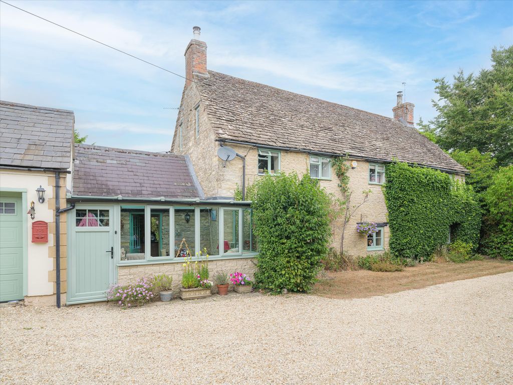 Property photo 1 of 19 Image