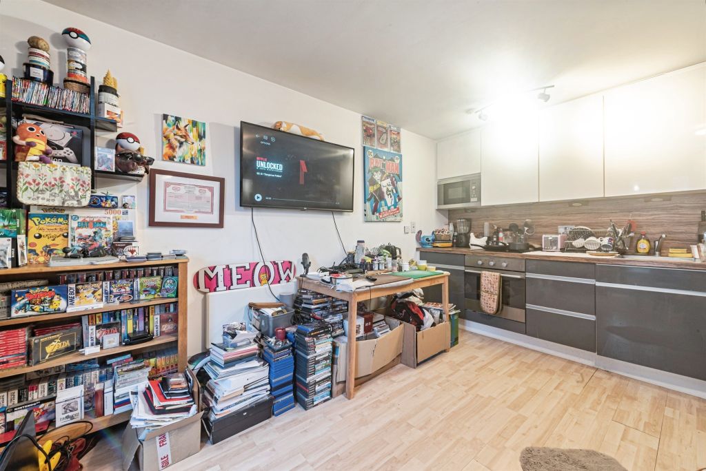 Property photo 3 of 15