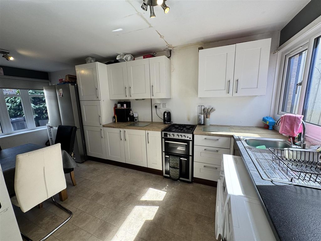 Property photo 2 of 12 Img_0316.Jpg