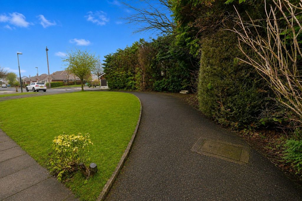 Property photo 3 of 20