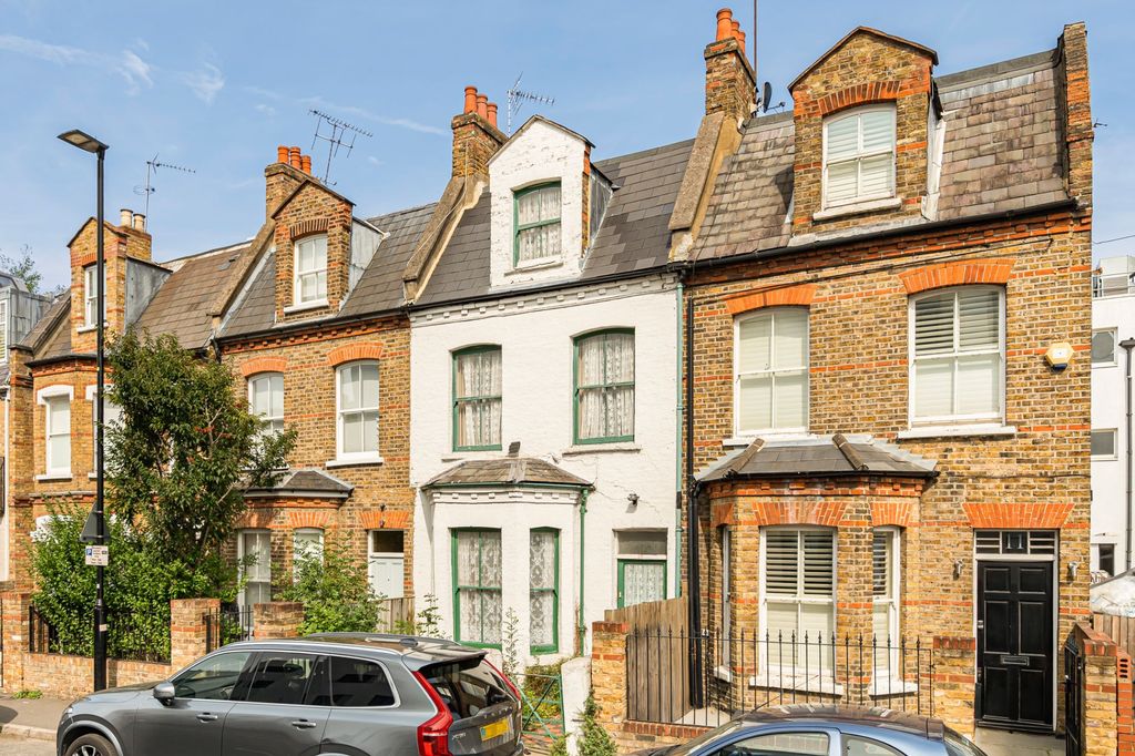 Property photo 2 of 12 13 Fishers Lane, Chiswick, London, W4 1Rx