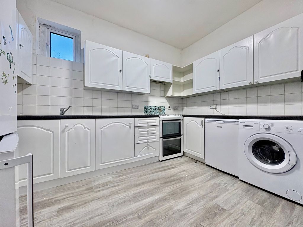 Property photo 1 of 5 Bathroom