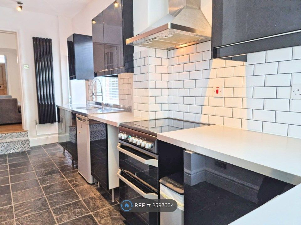 Property photo 1 of 25