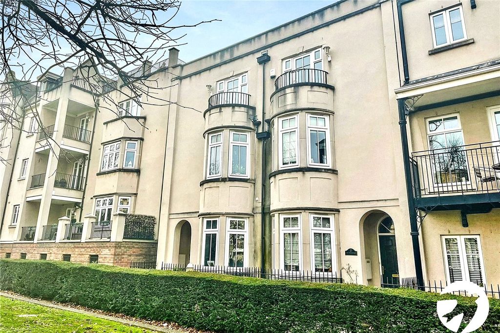 Property photo 1 of 22 Front