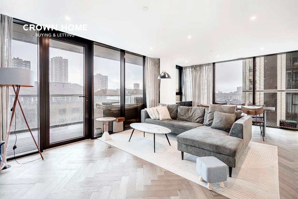 Property photo 2 of 17