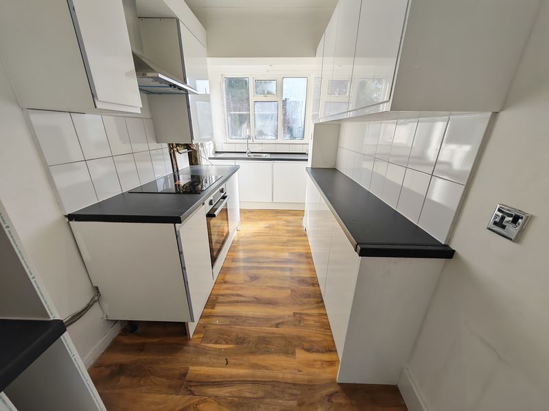 Property photo 2 of 12 Photo 3