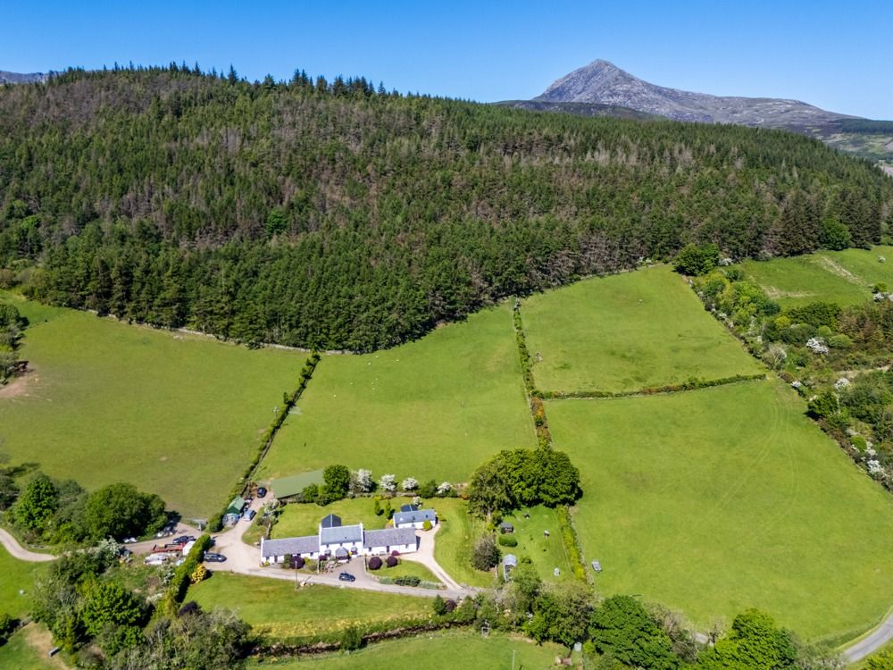 Property photo 2 of 98 4277172