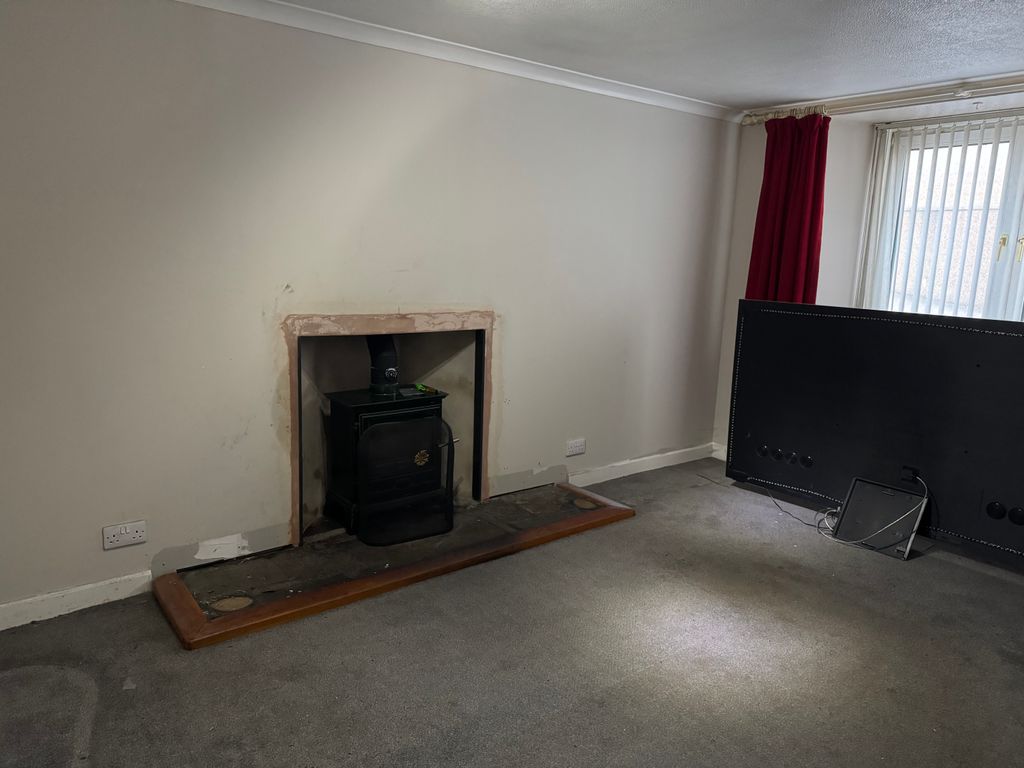Property photo 3 of 26