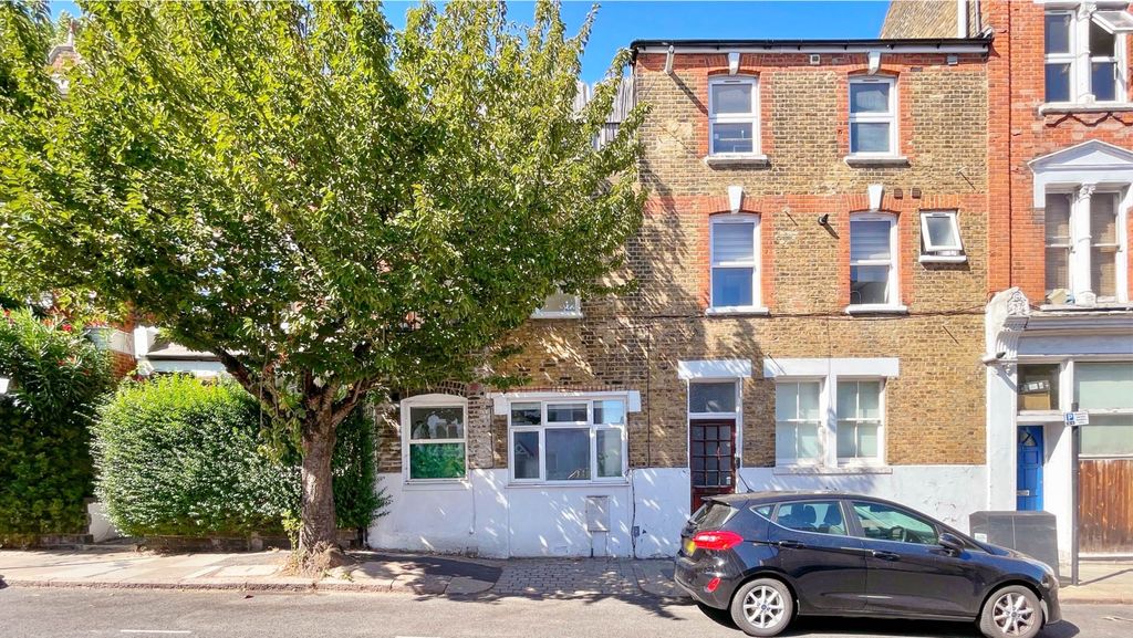 Property photo 1 of 9