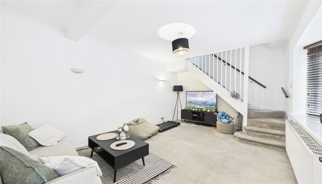 Property photo 2 of 7 Picture 2