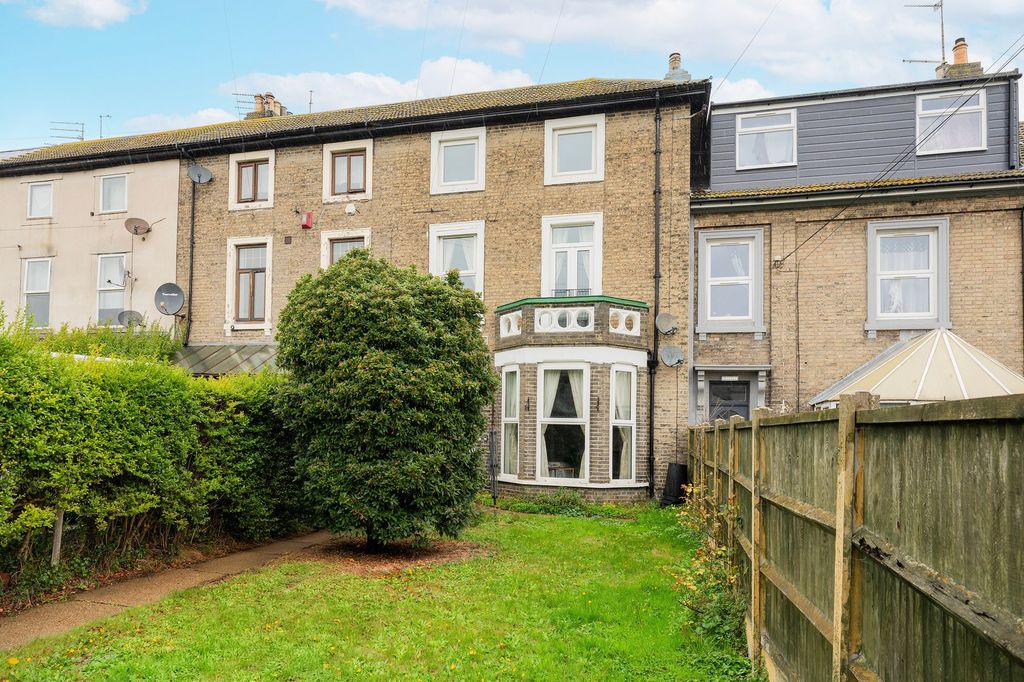 Property photo 1 of 22