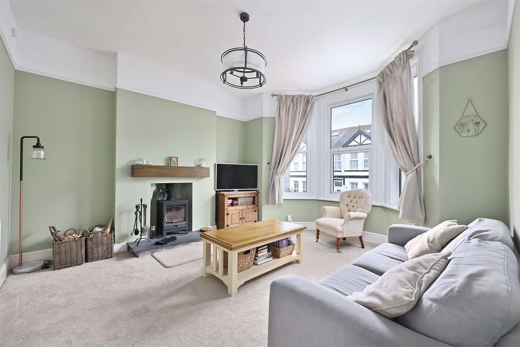 Property photo 3 of 23 Picture No. 20