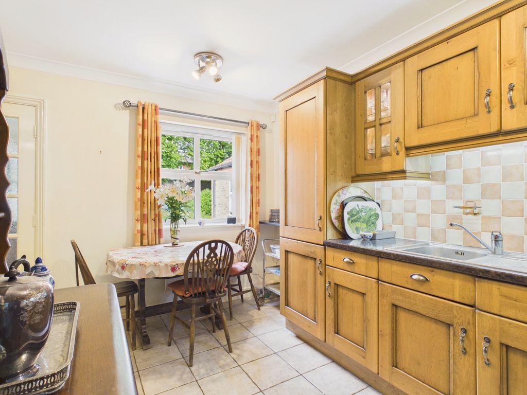 Property photo 3 of 20 5107568