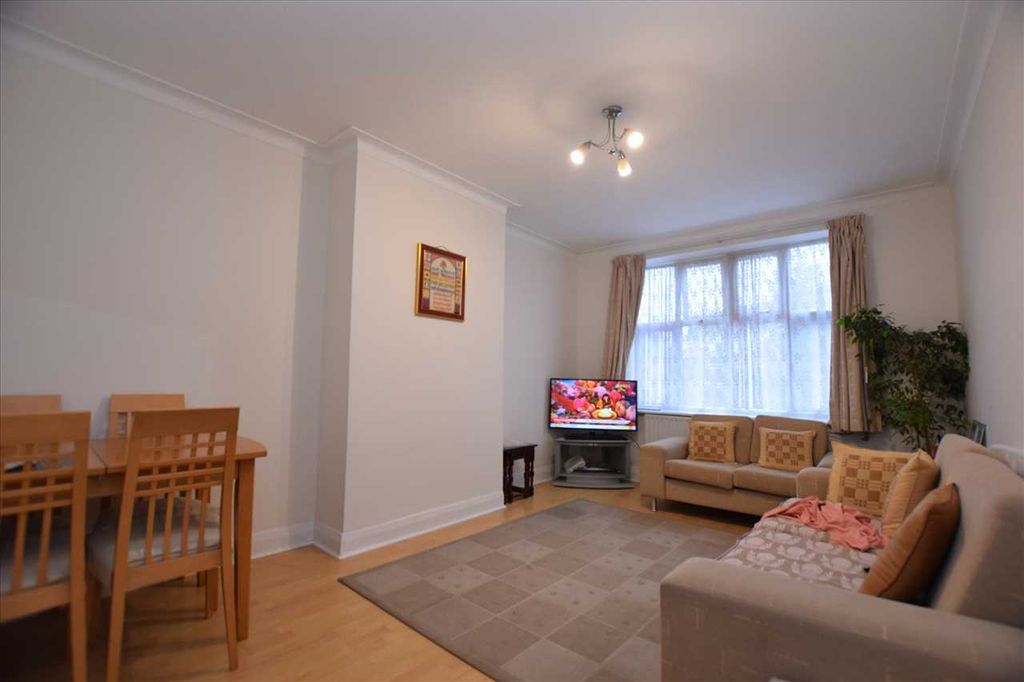 Property photo 1 of 8 Main Picture