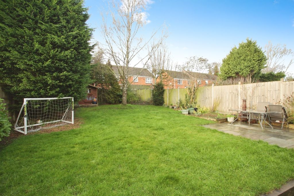 Property photo 2 of 20