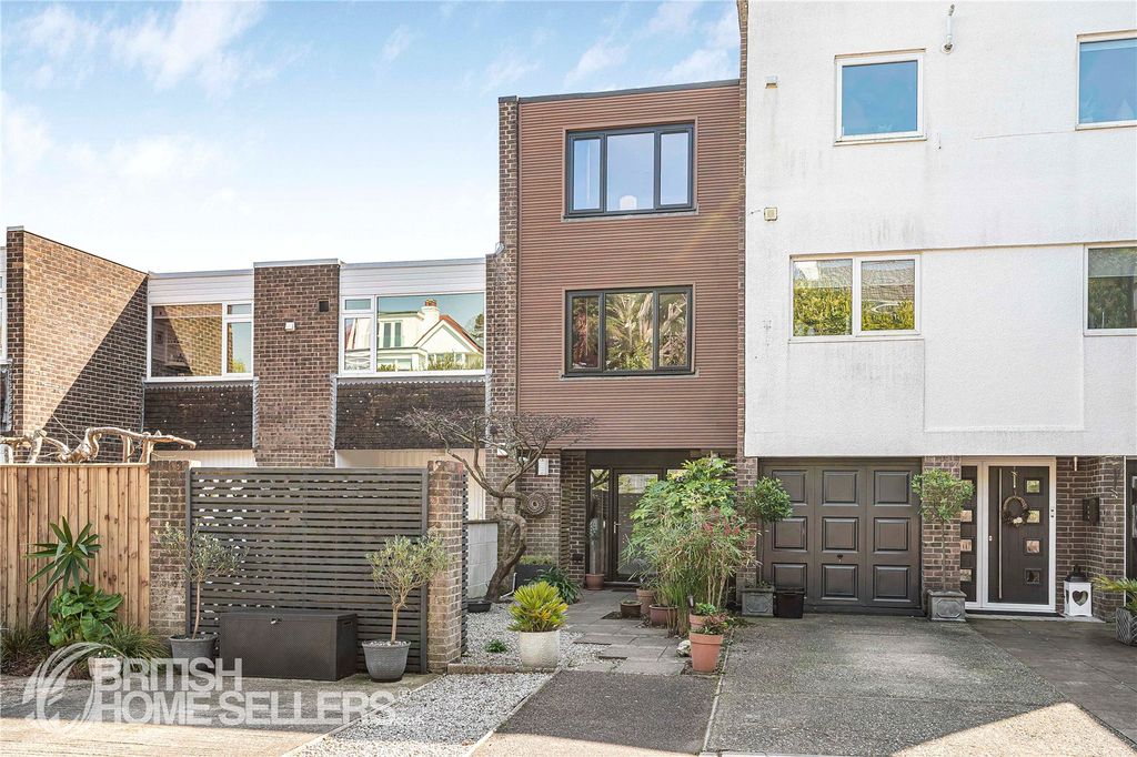 Property photo 1 of 31 Picture No. 06