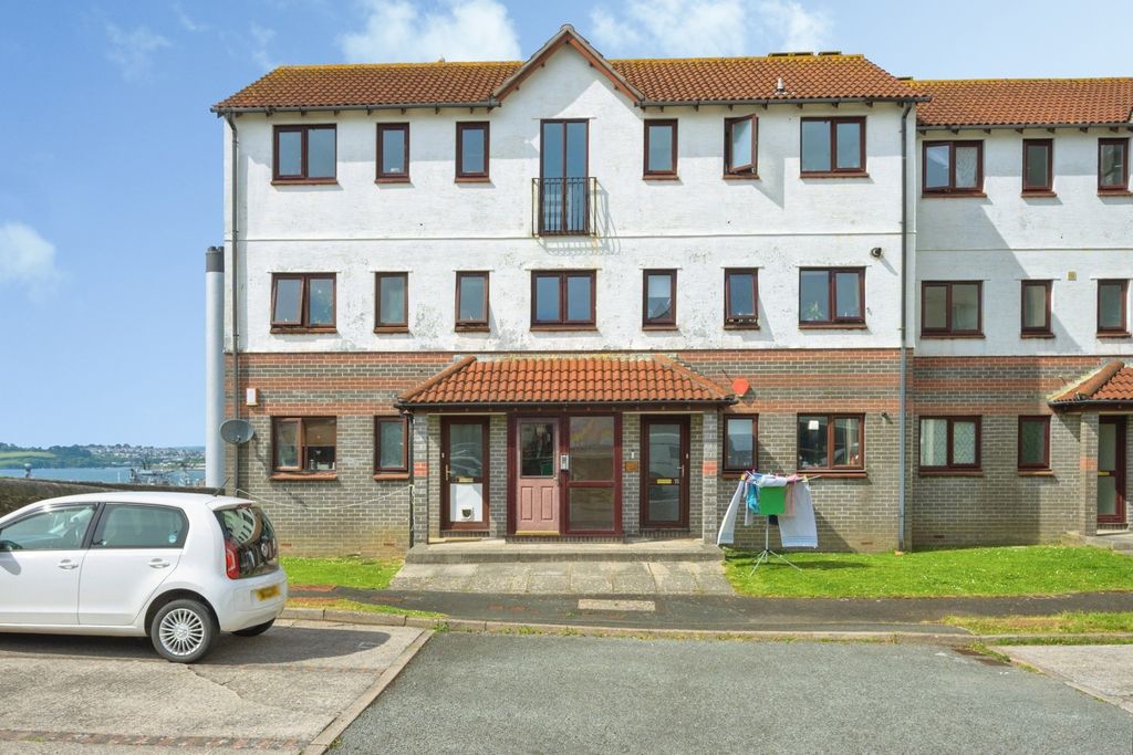 Property photo 1 of 17 Pbox-Img.Jpg