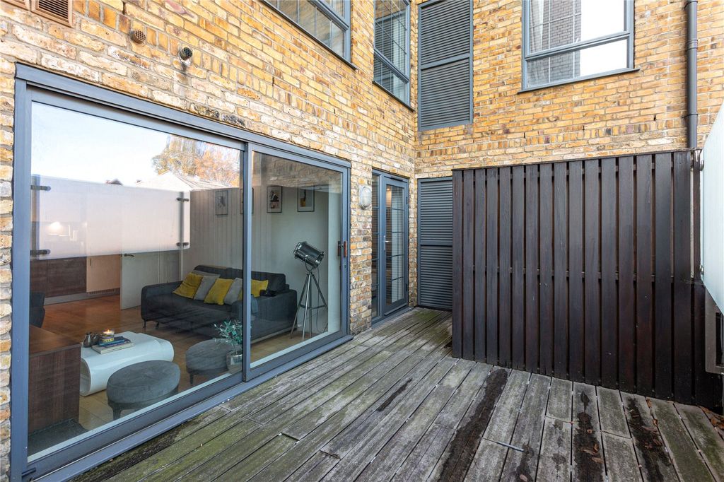 Property photo 1 of 12 Picture No. 15