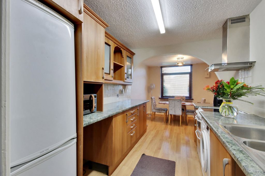 Property photo 3 of 15 Kitchen