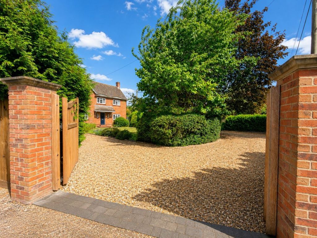 Property photo 1 of 35