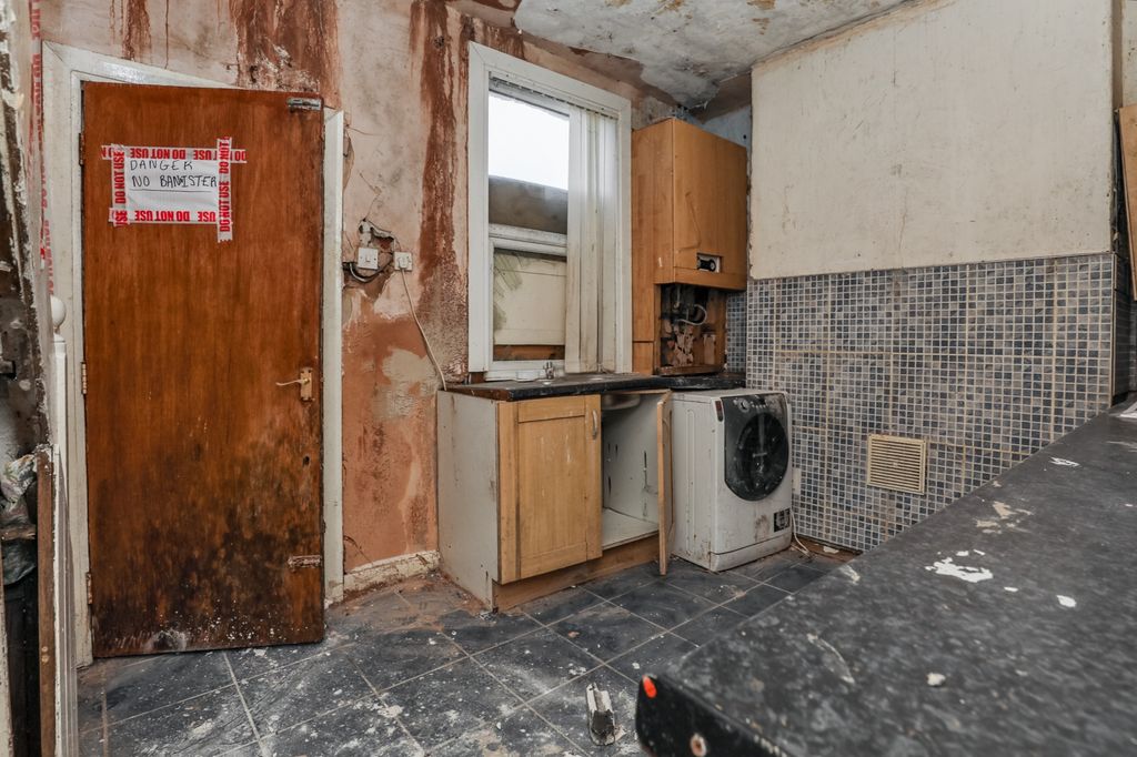 Property photo 3 of 20 52 Lucerne Road, Wallasey, CH44 7Ha