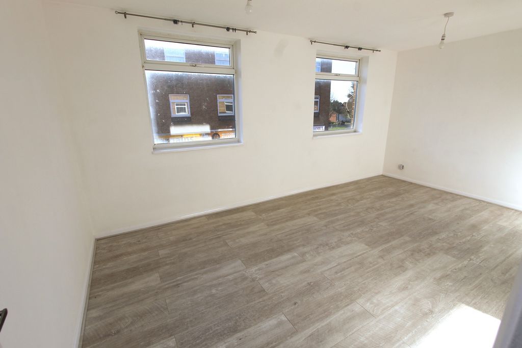 Property photo 2 of 10 Photo 5