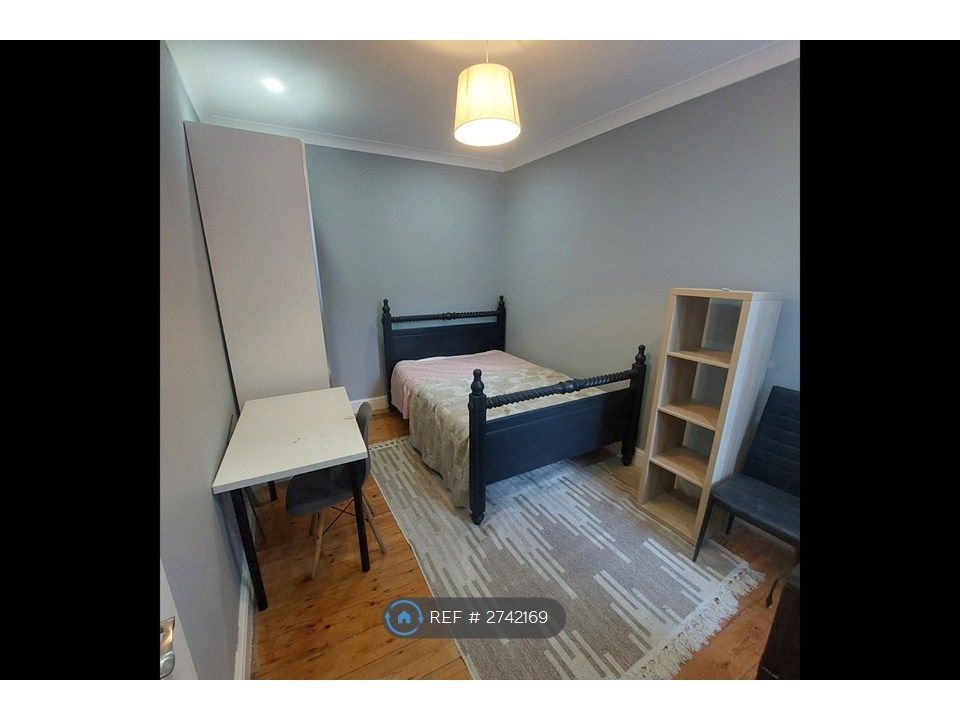 Property photo 2 of 10 Bedroom View