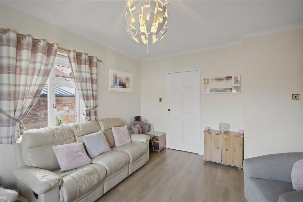 Property photo 2 of 15 Living Room