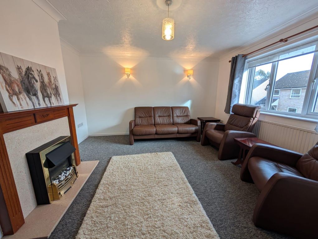 Property photo 2 of 9 Image