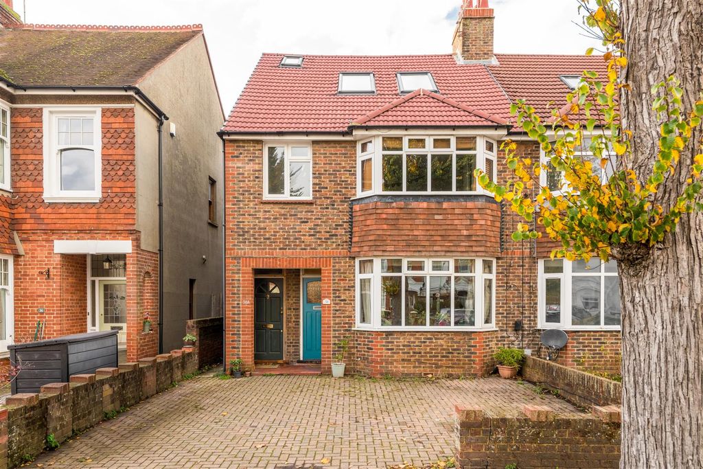 Property photo 1 of 17 38 Rutland Gardens-25.Jpg