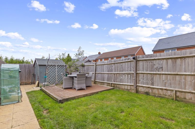 Property photo 1 of 14 Photo 5