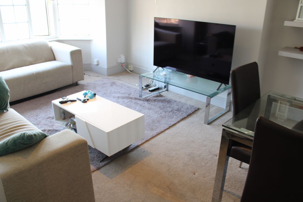 Property photo 2 of 6