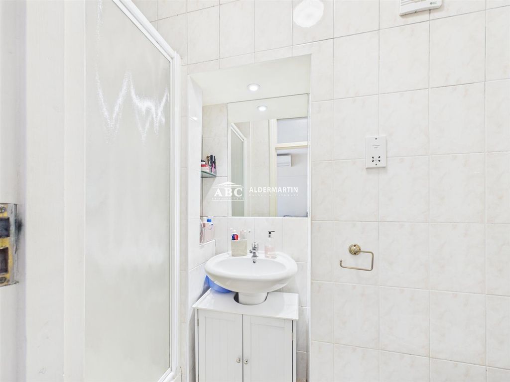 Property photo 3 of 20 Cam03215G0-Pr0123-Still007[1].Jpg