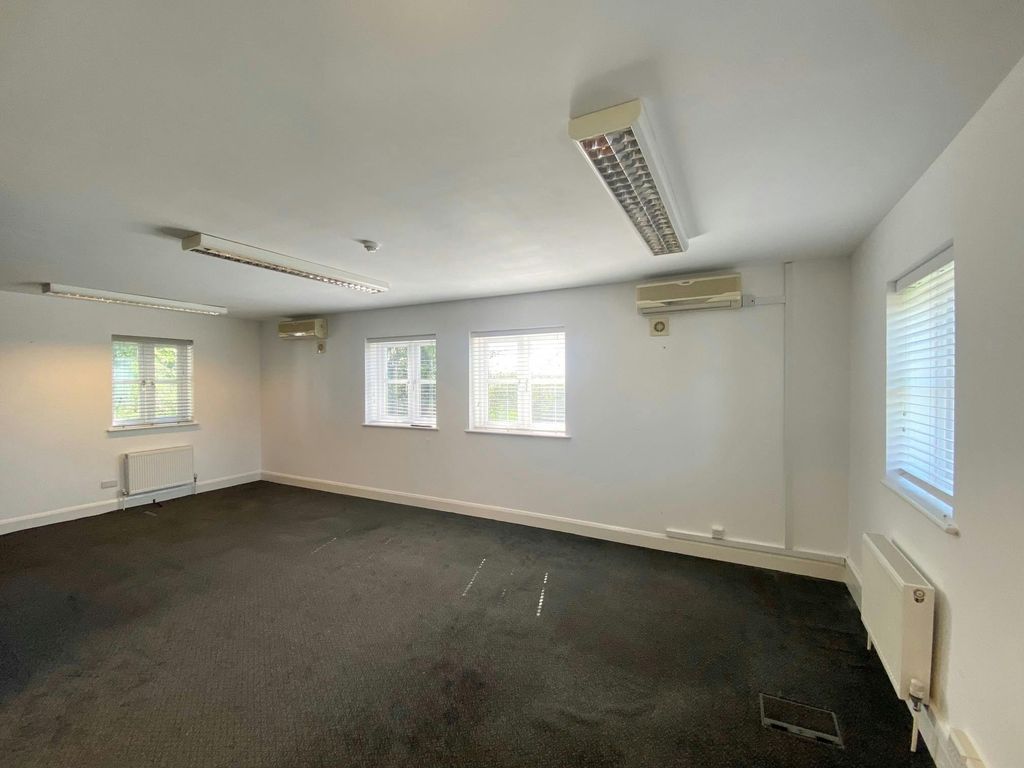 Property photo 2 of 6 Suite 3  c.Jpg