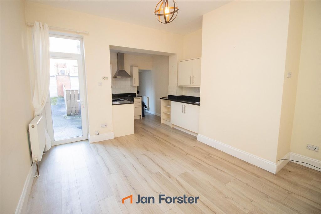 Property photo 2 of 8 Open Plan Living