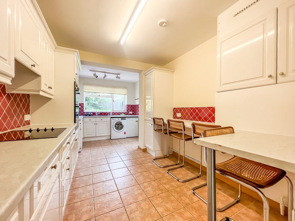 Property photo 3 of 16