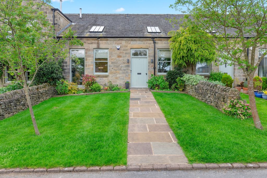 Property photo 1 of 40