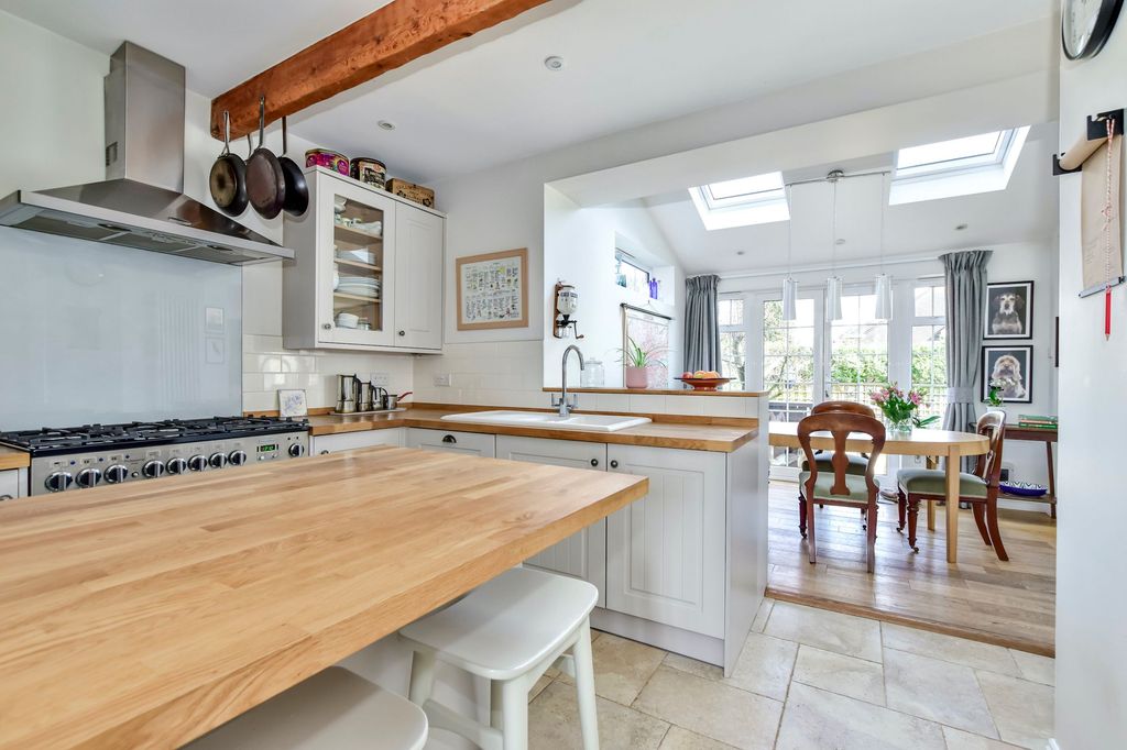 Property photo 1 of 25 Kitchen
