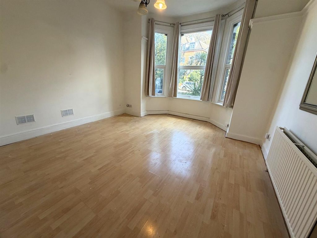 Property photo 2 of 6 Untitled Design (38).Jpg