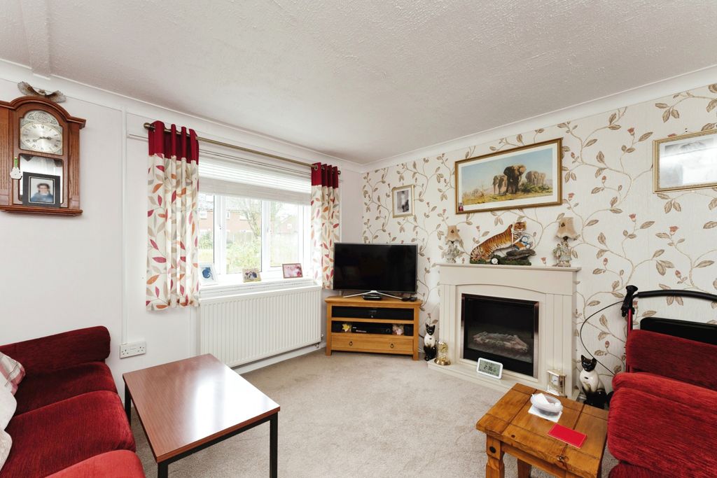 Property photo 3 of 20