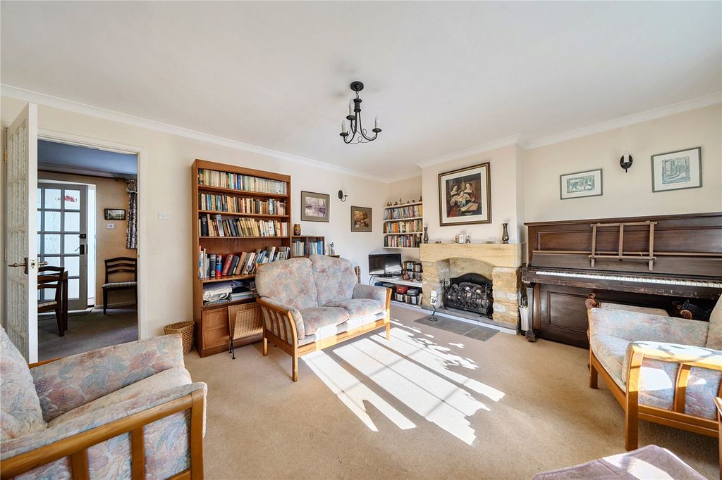 Property photo 2 of 14 Picture No. 17